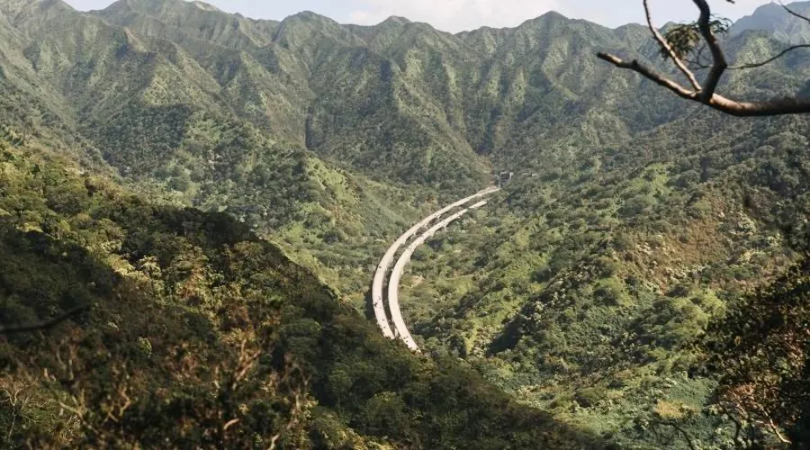 7 Best Hikes in Oahu Hawaii & Waterfall For 2024